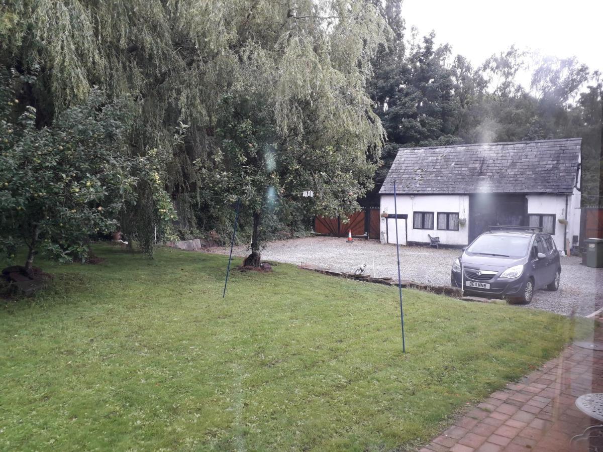 Brook Barn B&B Hale  Exterior photo