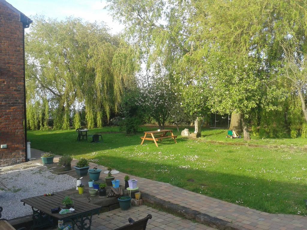 Brook Barn B&B Hale  Exterior photo