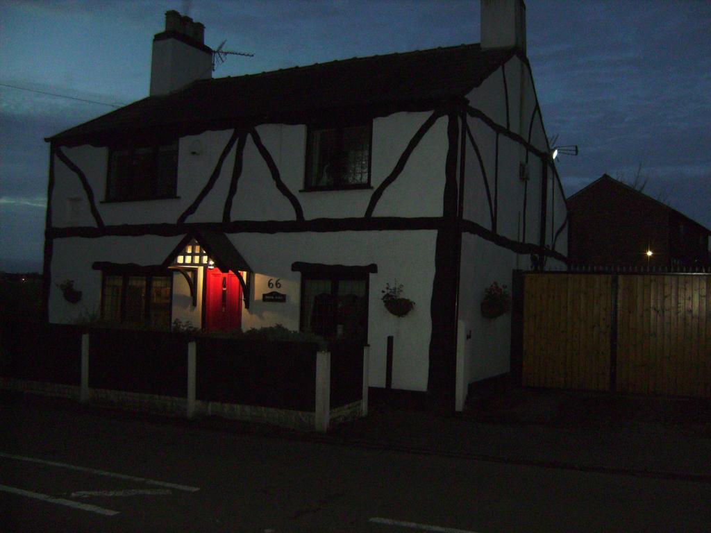 Brook Barn B&B Hale  Exterior photo
