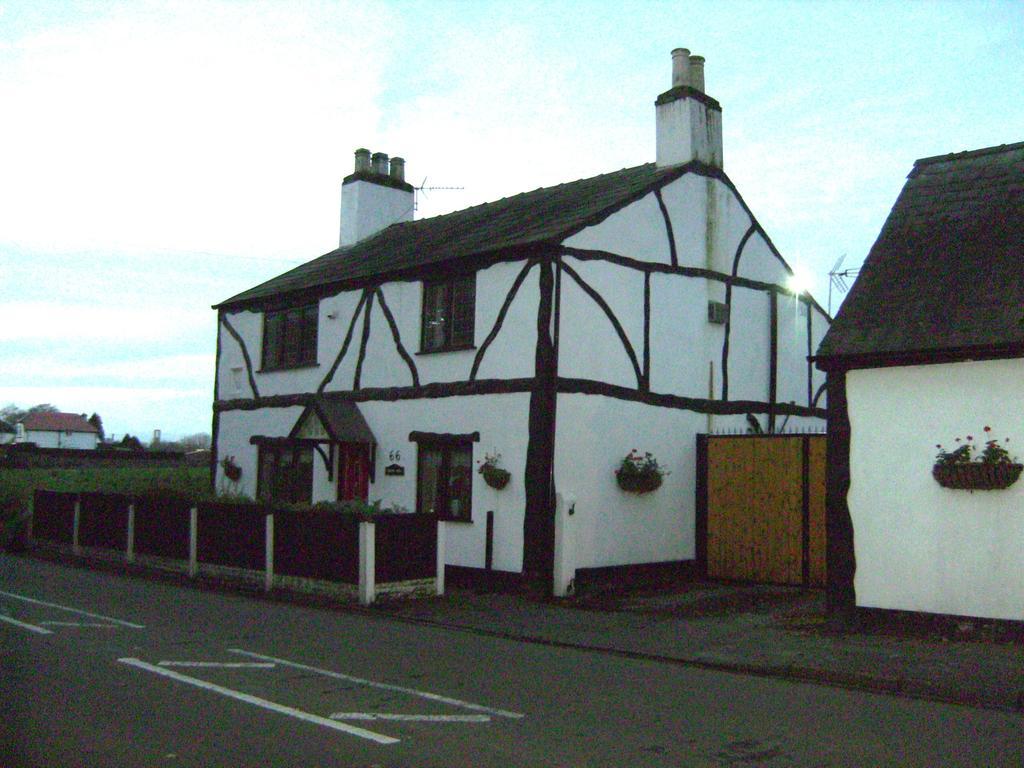 Brook Barn B&B Hale  Exterior photo